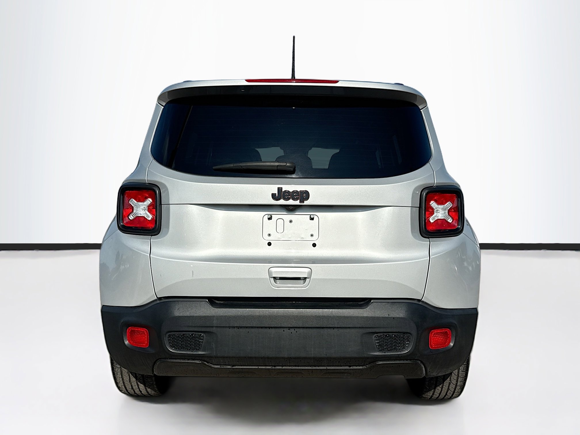 Used 2020 Jeep Renegade Latitude image 4