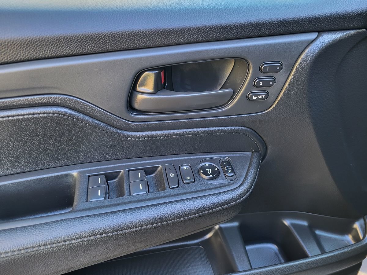 Used 2024 Honda Odyssey Sport image 30