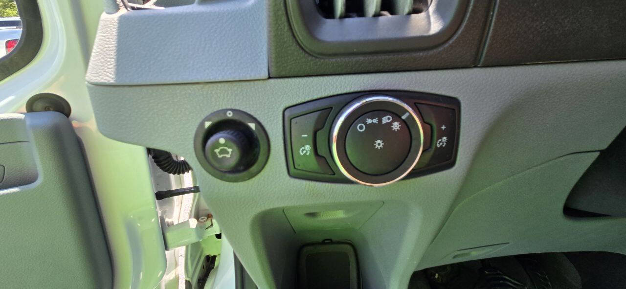 Used 2016 Ford Transit 150 XLT image 14