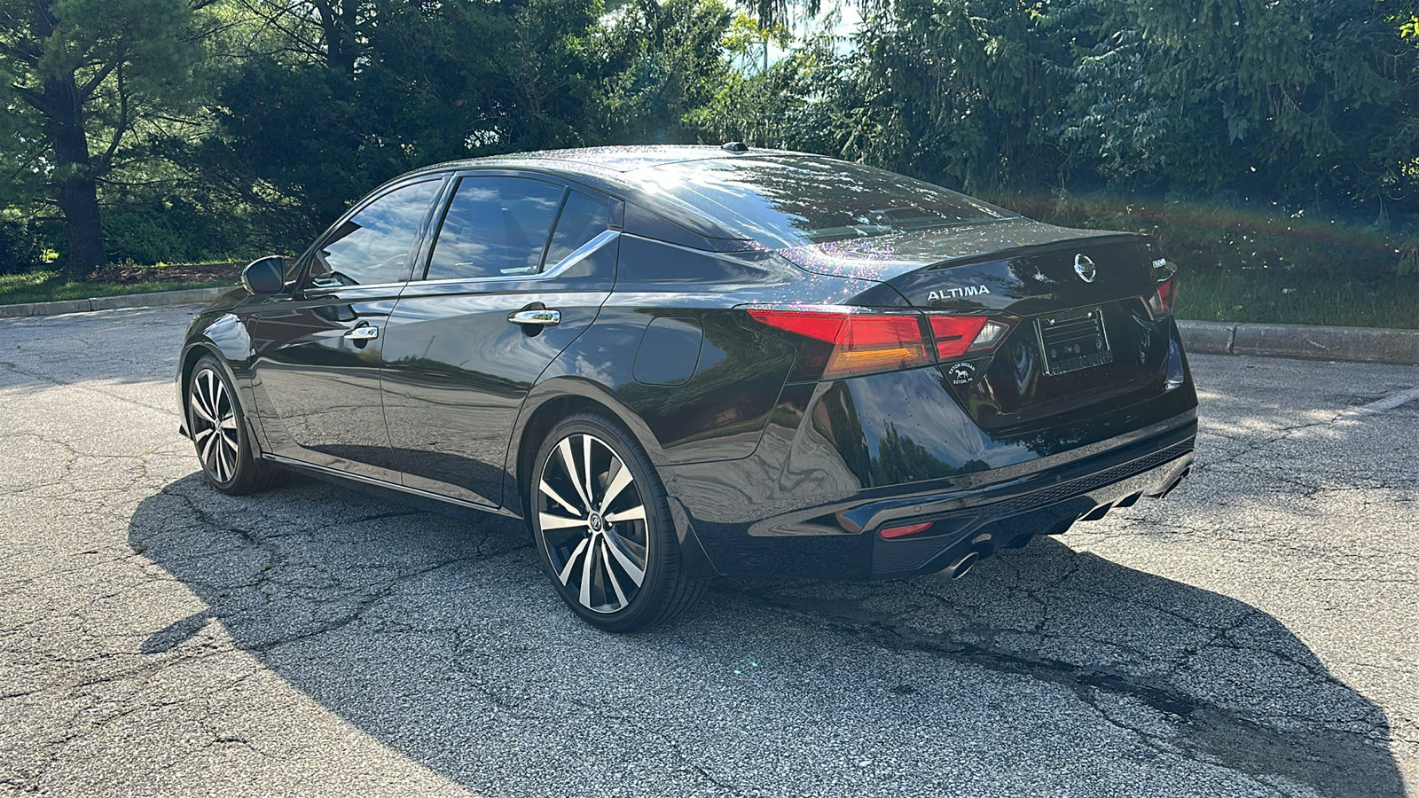 Certified 2019 Nissan Altima 2.5 Platinum FWD image 8