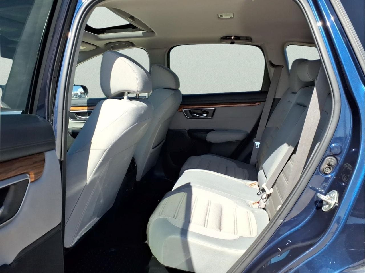 Used 2017 Honda CR-V EX image 11