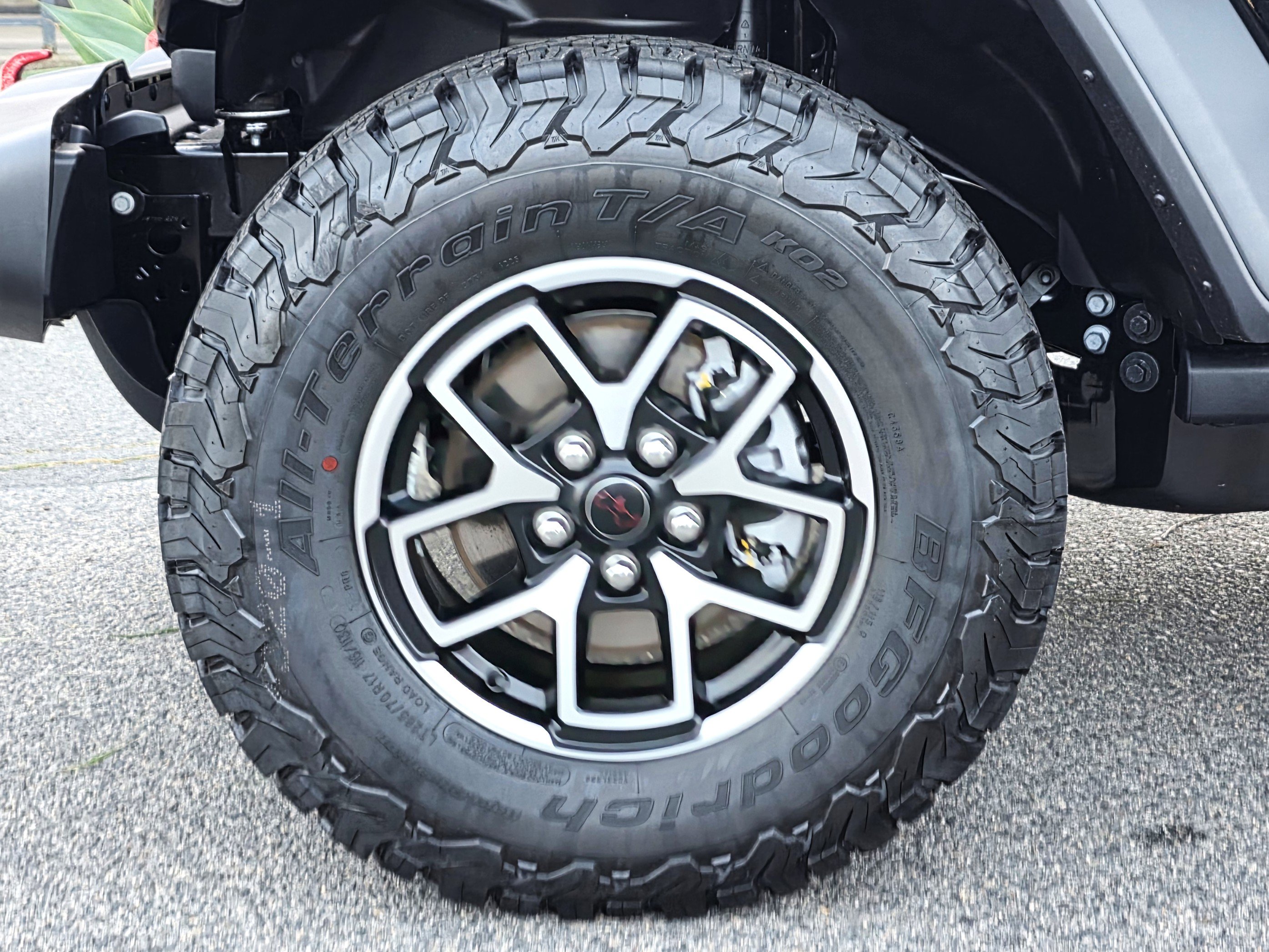 New 2026 Jeep Wrangler Unlimited Rubicon w/ Technology Group AWD/4WD image 9