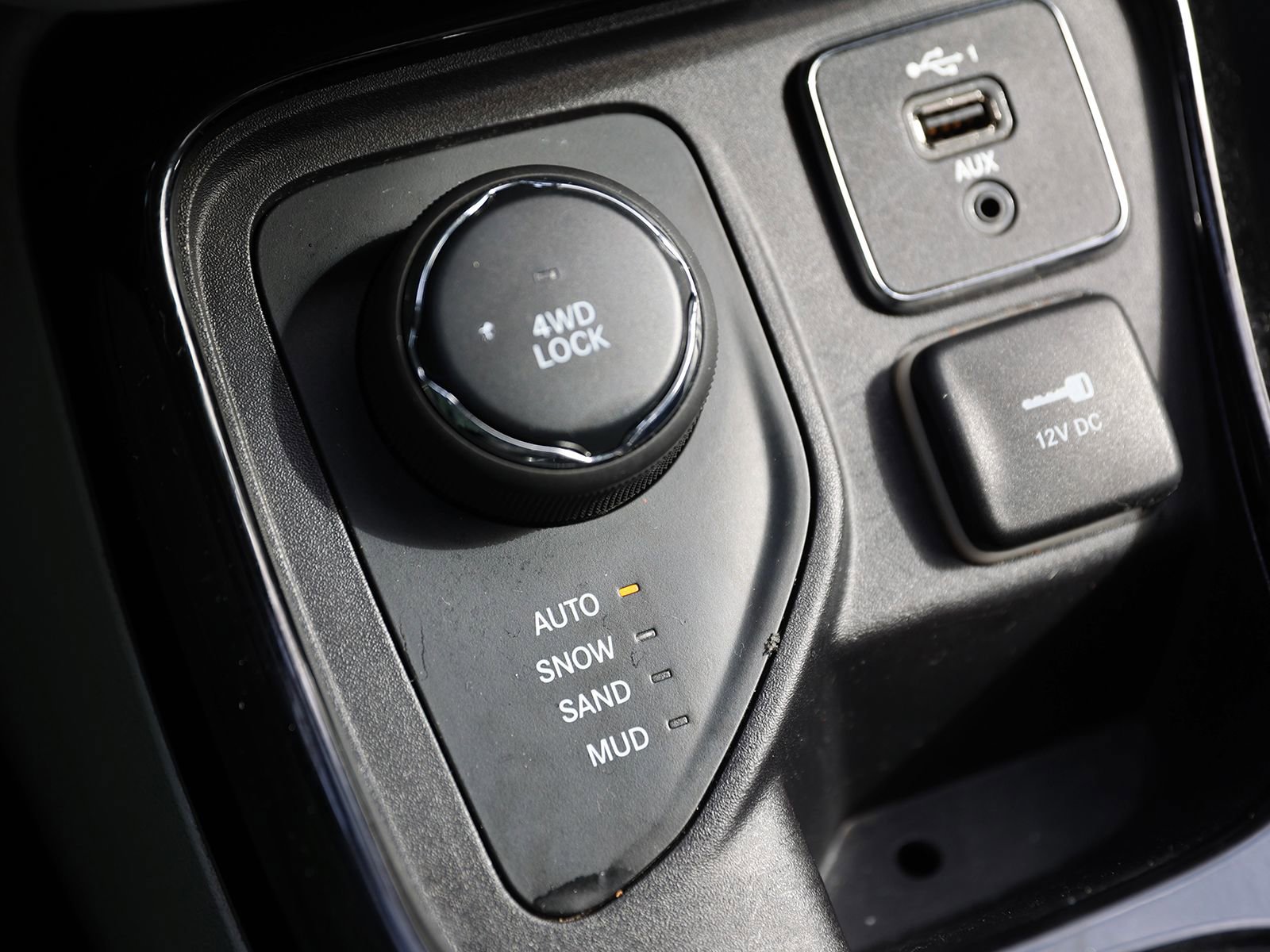 Used 2021 Jeep Compass Limited image 29