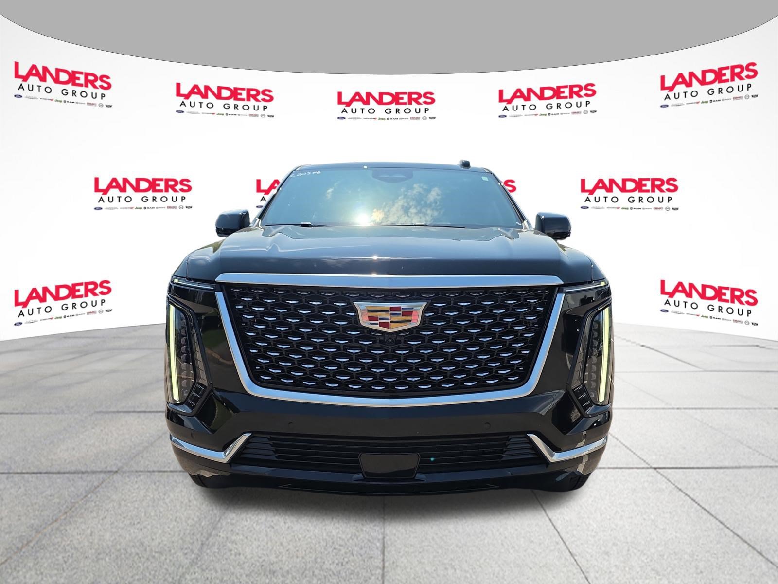 Used 2026 Cadillac Escalade Luxury w/ LPO, Floor Liner Package AWD/4WD image 8