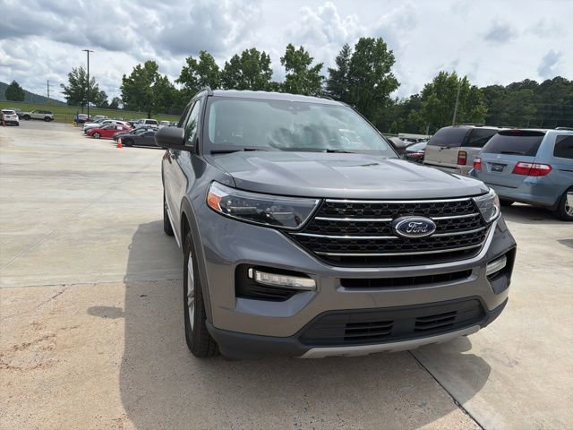 Used 2021 Ford Explorer XLT w/ Equipment Group 202A AWD/4WD image 5