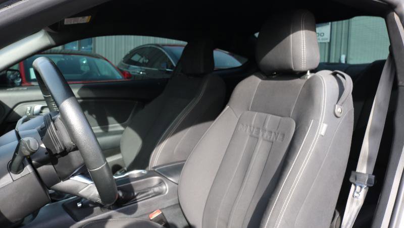 Used 2019 Ford Mustang Premium w/ Ecoboost Performance Package image 8