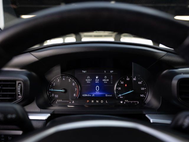 Used 2021 Ford Explorer XLT image 9