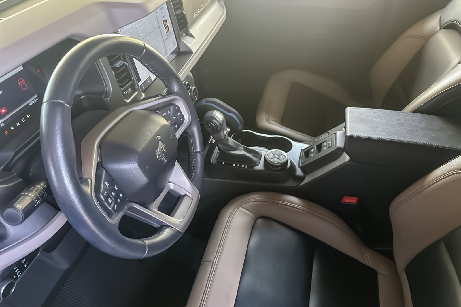 Used 2024 Ford Bronco Wildtrak image 10