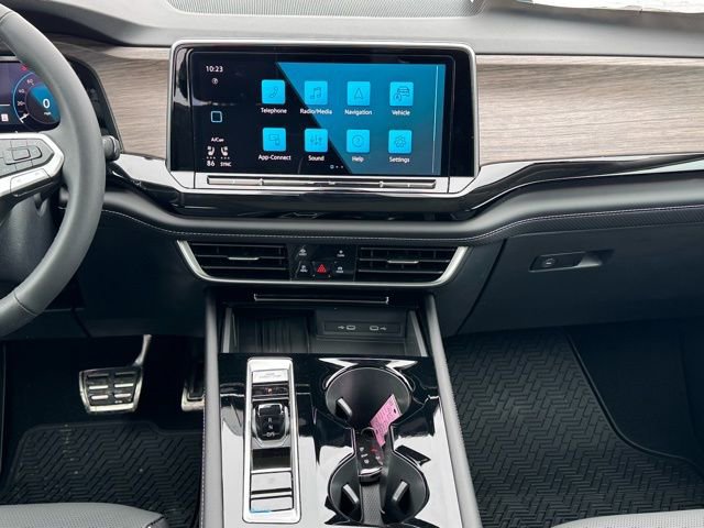 New 2026 Volkswagen Atlas SEL Premium R-Line image 16
