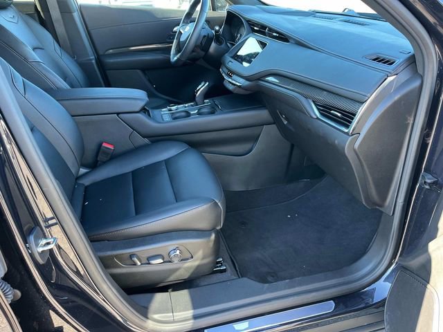 Used 2023 Cadillac XT4 Sport image 25