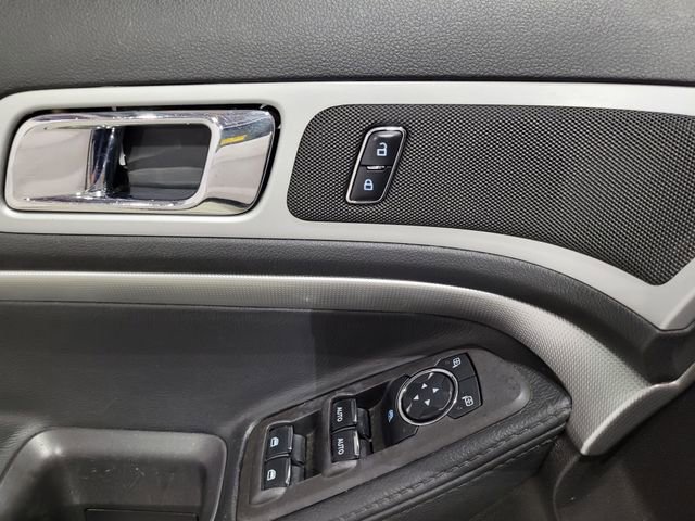 Used 2015 Ford Explorer XLT w/ Equipment Group 201A image 46