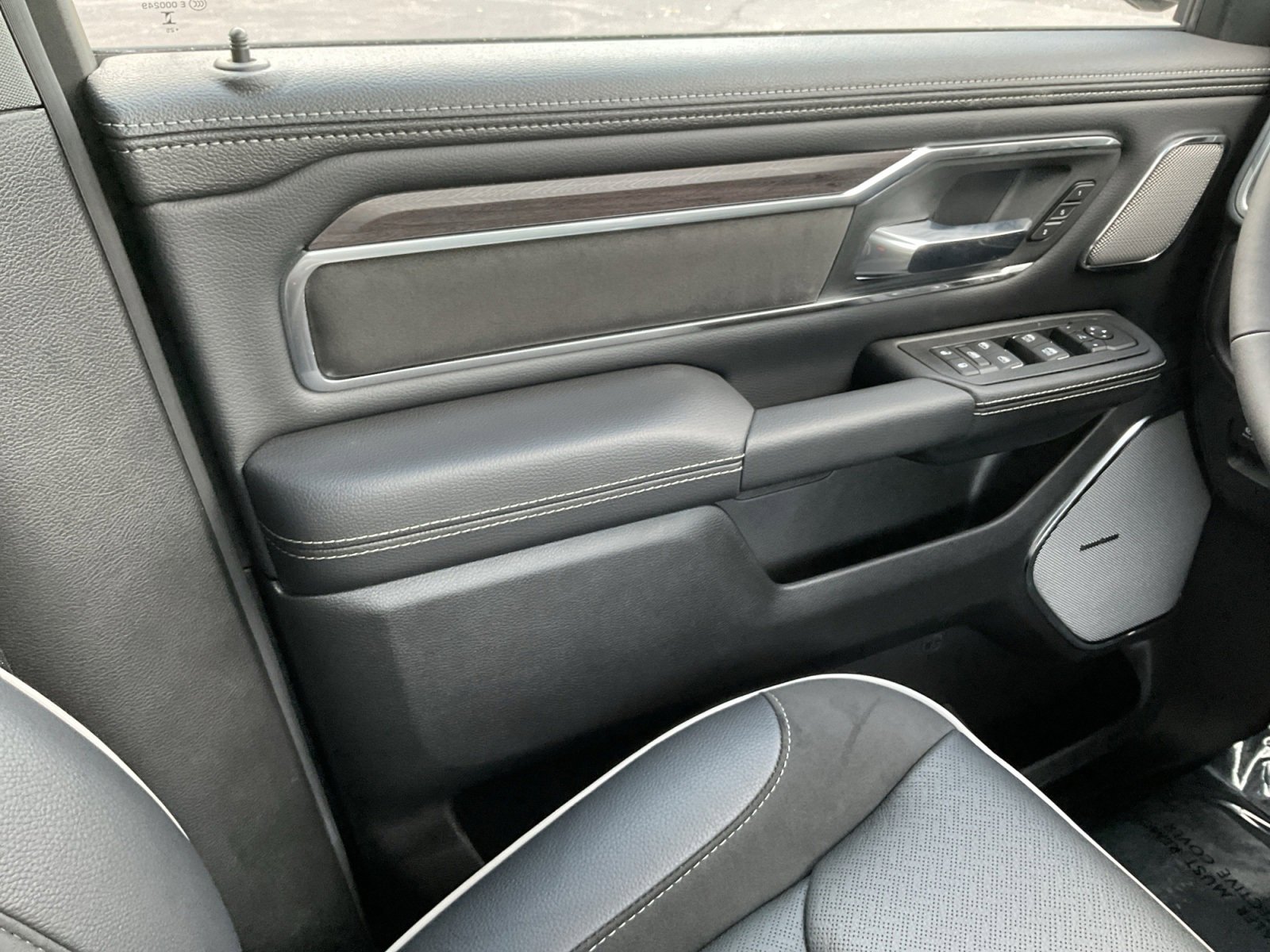 New 2026 RAM 1500 Laramie w/ Night Edition image 16