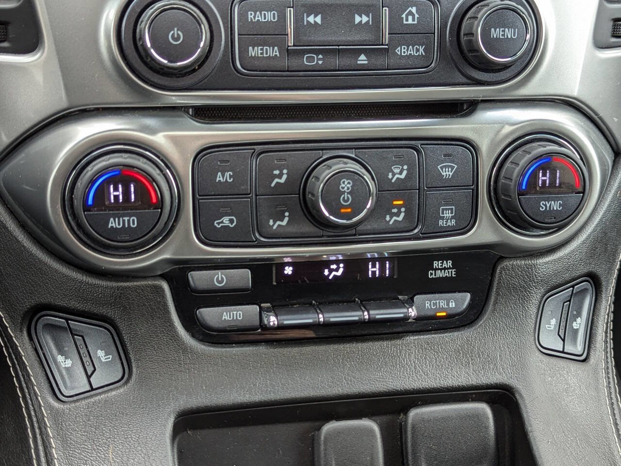 Used 2017 Chevrolet Tahoe LT image 22