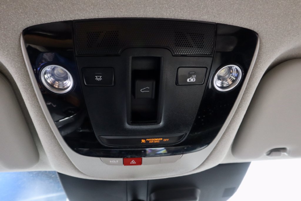 Used 2025 Kia Niro EX Touring FWD image 32