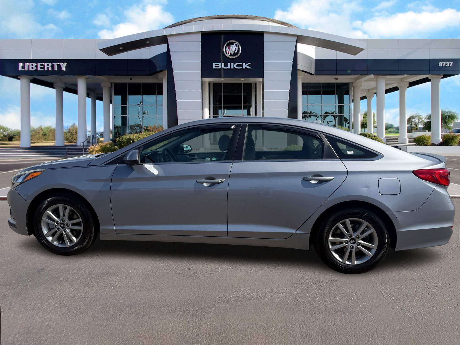 Used 2017 Hyundai Sonata SE image 7