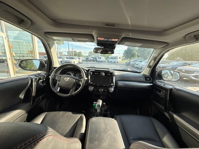 Used 2020 Toyota 4Runner TRD Off-Road Premium w/ Moonroof Package AWD/4WD image 10