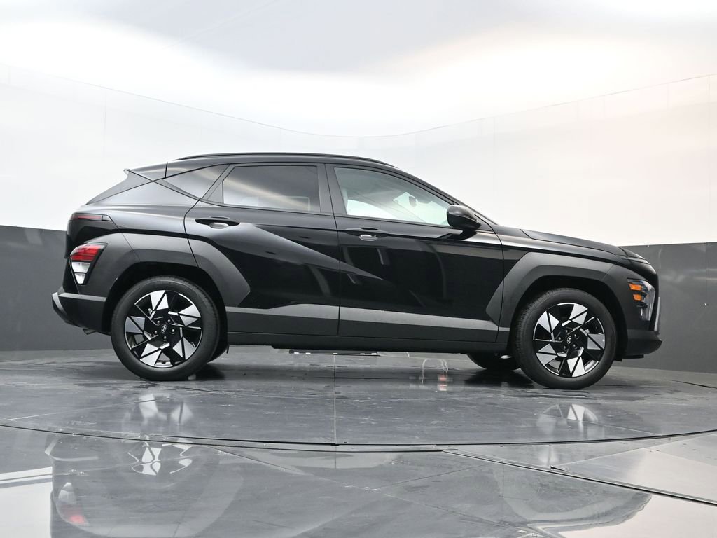 Certified 2025 Hyundai Kona SEL image 15