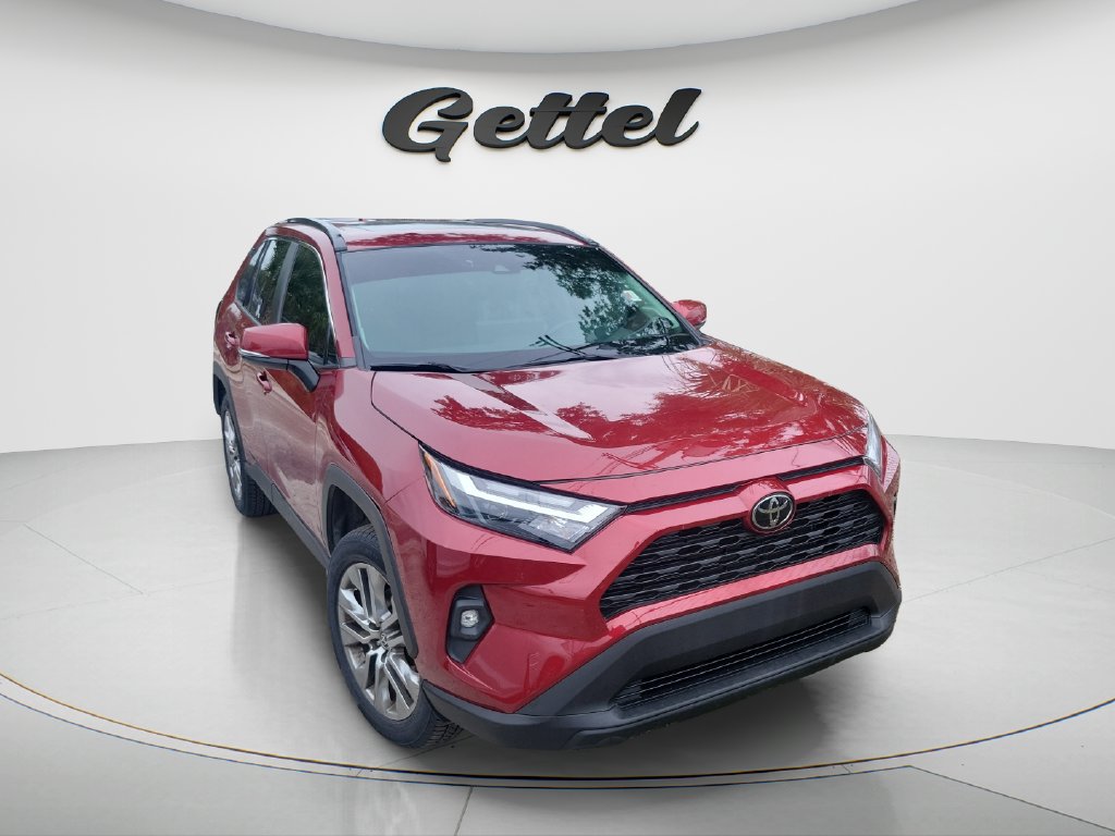 Used 2023 Toyota RAV4 XLE Premium FWD image 2