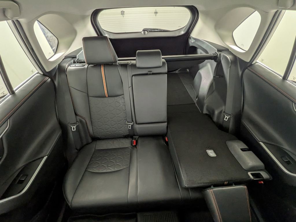 Used 2024 Toyota RAV4 Adventure image 29
