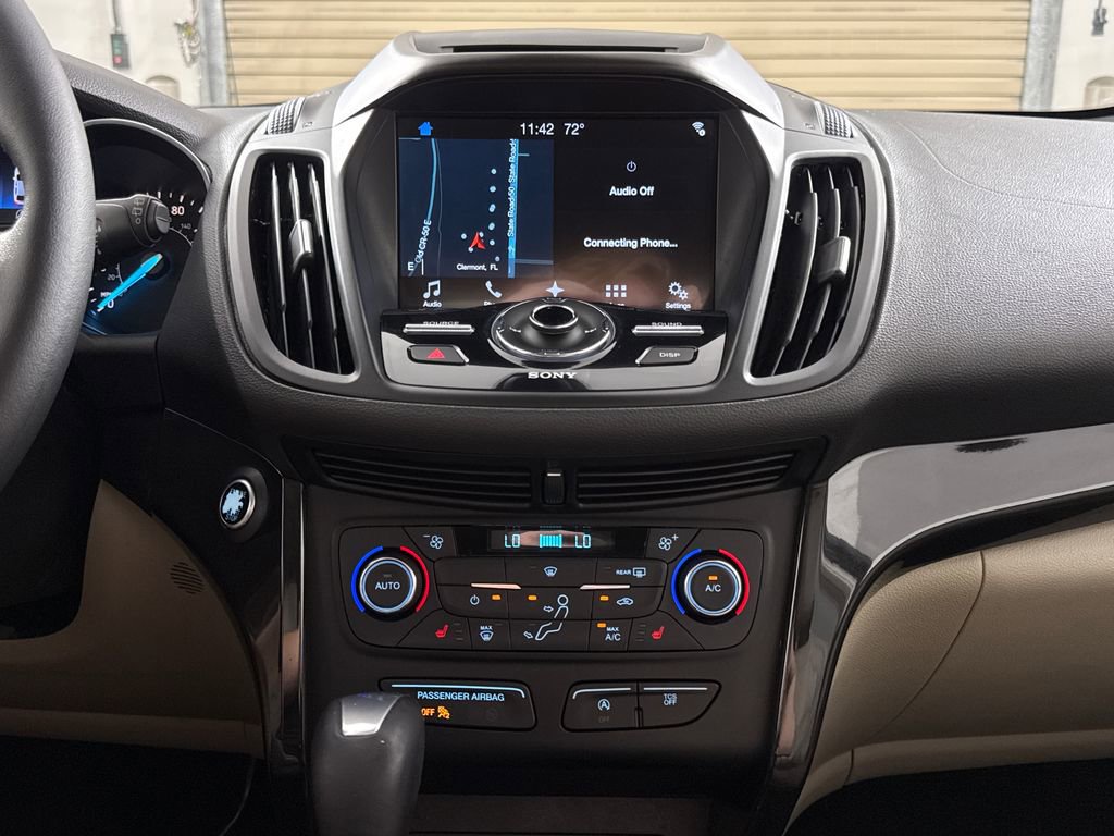 Used 2017 Ford Escape Titanium FWD image 18