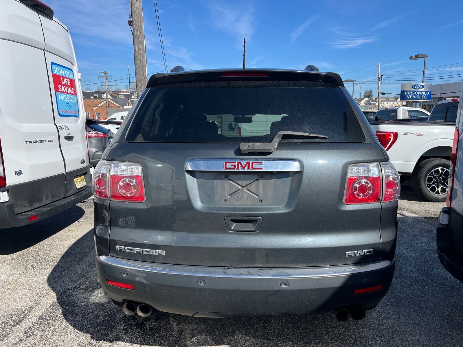Used 2011 GMC Acadia SLE image 5