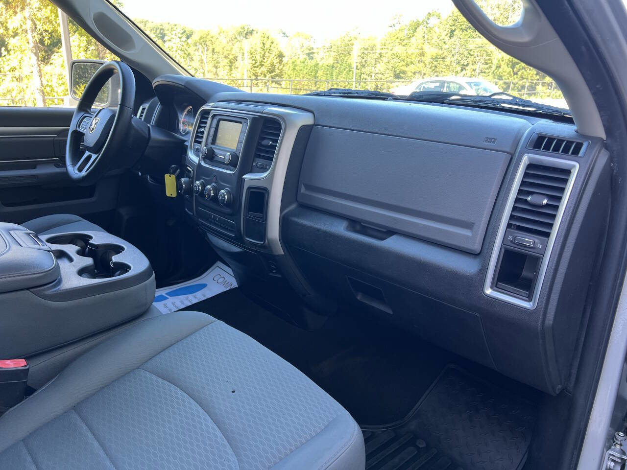 Used 2015 RAM 1500 Classic SLT image 13