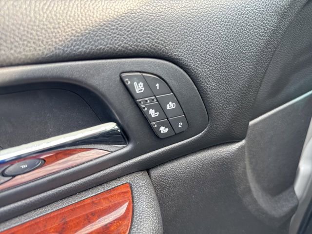 Used 2009 Chevrolet Suburban LTZ image 10