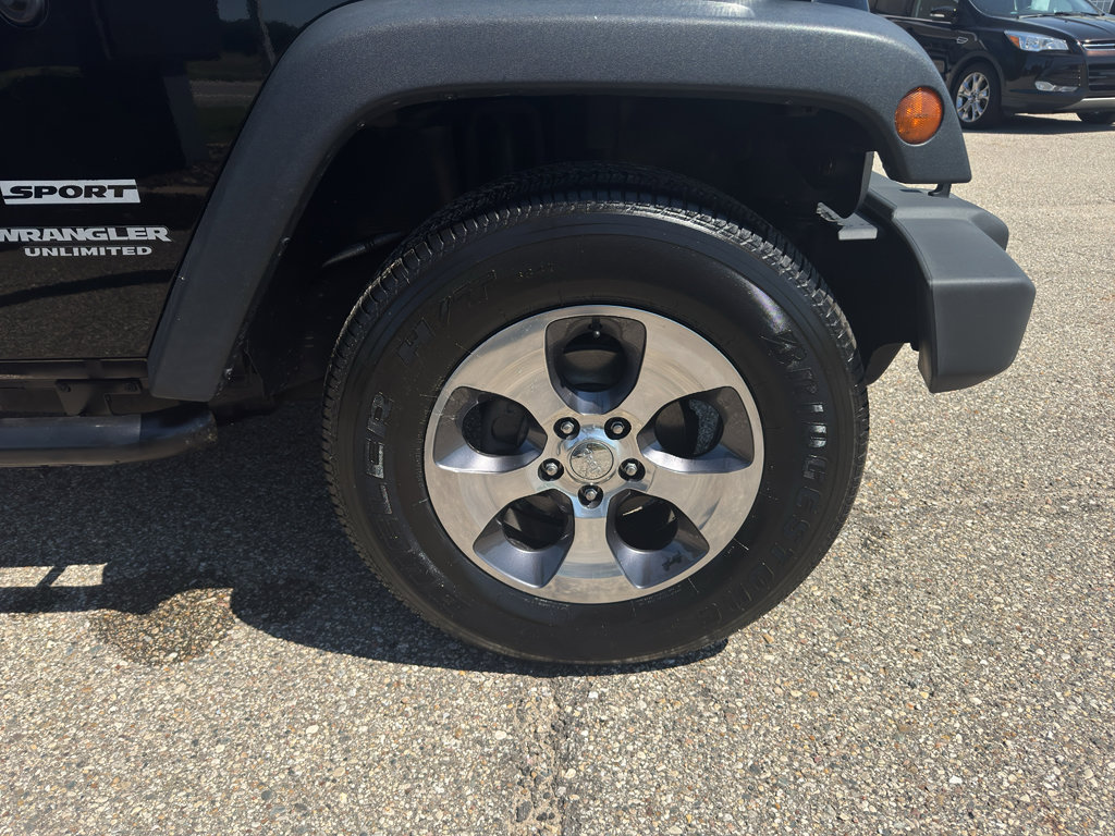 Used 2017 Jeep Wrangler Unlimited Sport w/ Quick Order Package 24S AWD/4WD image 13