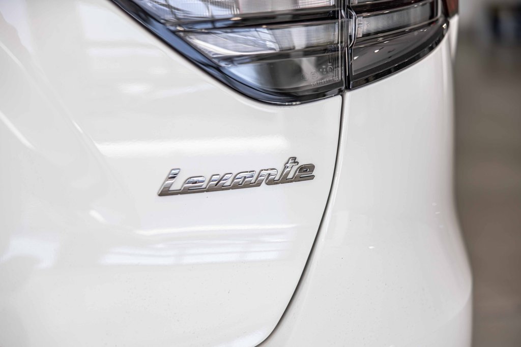 Used 2024 Maserati Levante Modena Ultima image 15