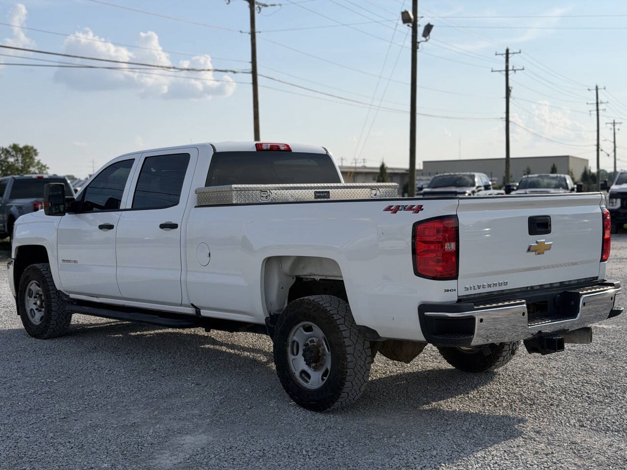 Used 2018 Chevrolet Silverado 2500 W/T w/ WT Convenience Package AWD/4WD image 3