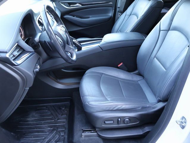 Used 2021 Buick Enclave Essence image 43