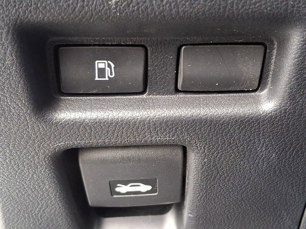 Used 2023 Lexus UX 250h AWD w/ Accessory Package (Z1) image 26