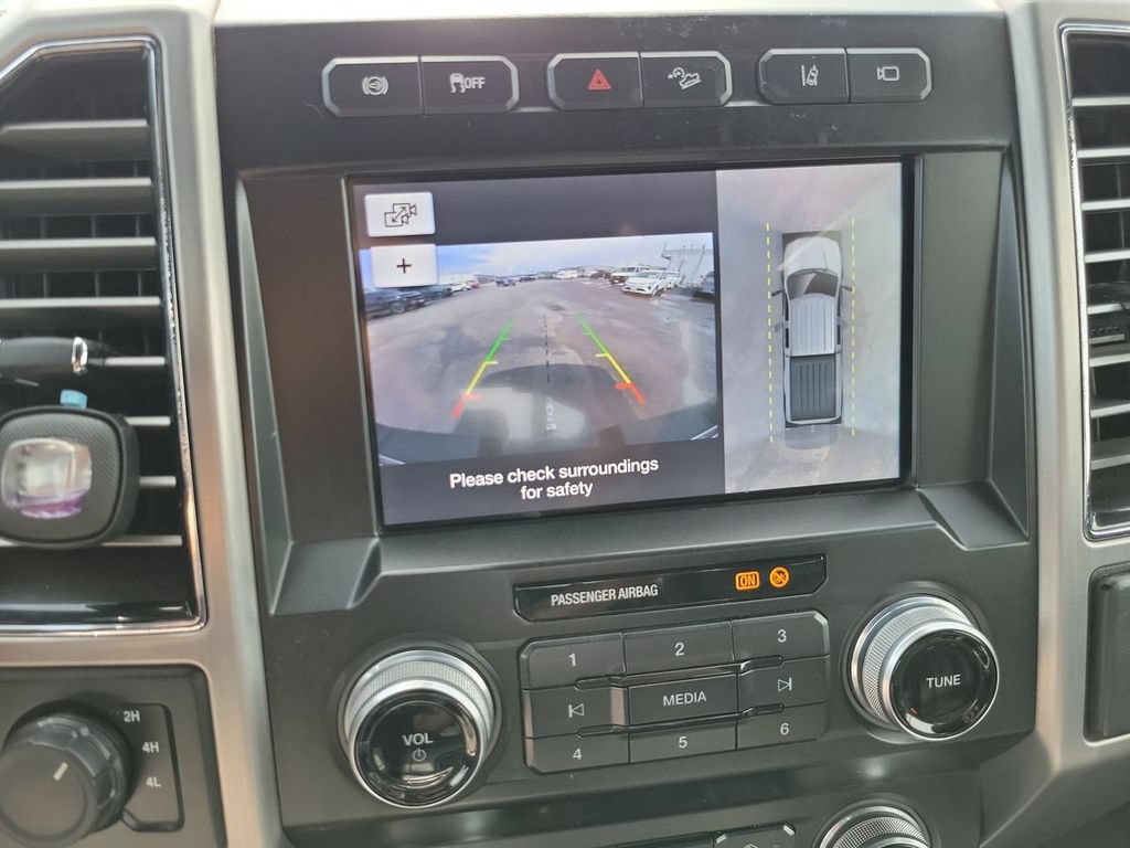 Used 2019 Ford F250 Platinum w/ Platinum Ultimate Package AWD/4WD image 15