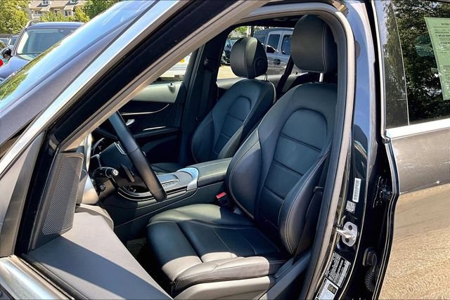 Certified 2022 Mercedes-Benz GLC 300 4MATIC image 6