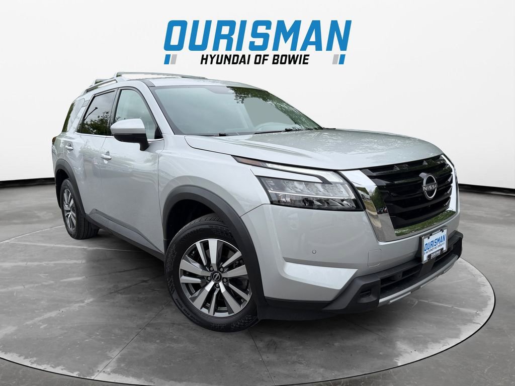 Used 2023 Nissan Pathfinder SL
