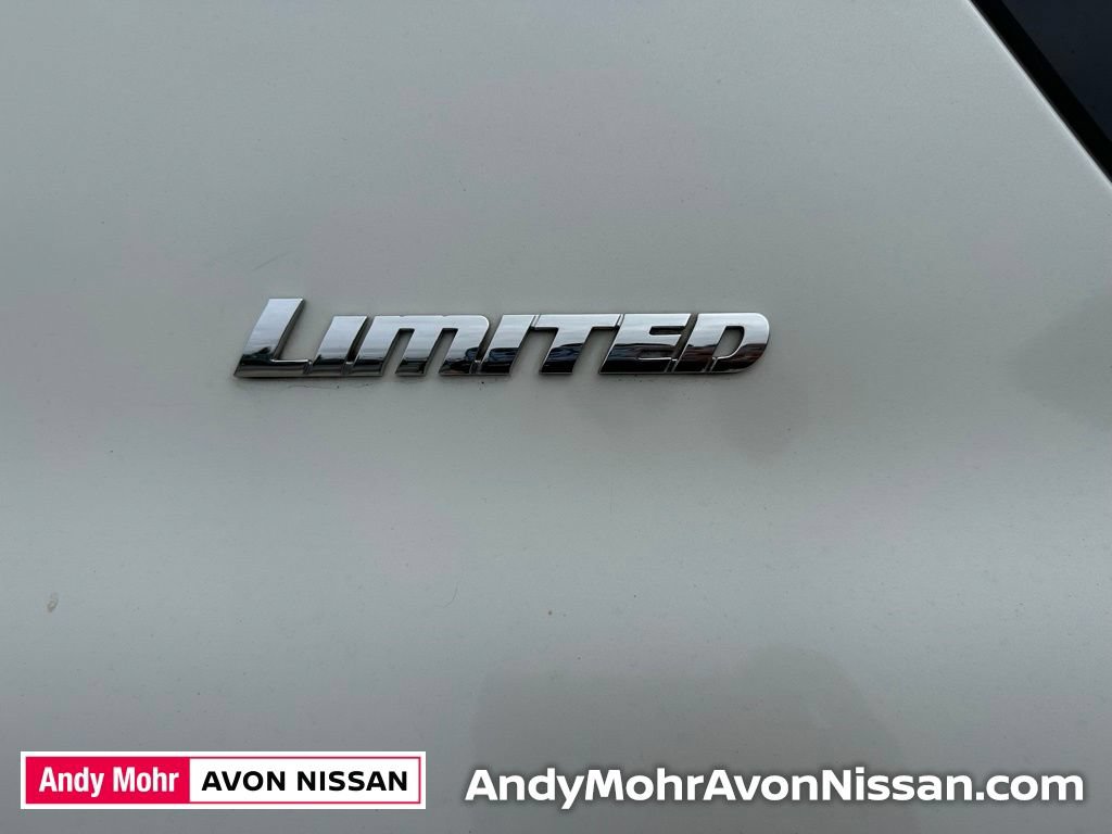 Used 2018 Toyota 4Runner Limited AWD/4WD image 12