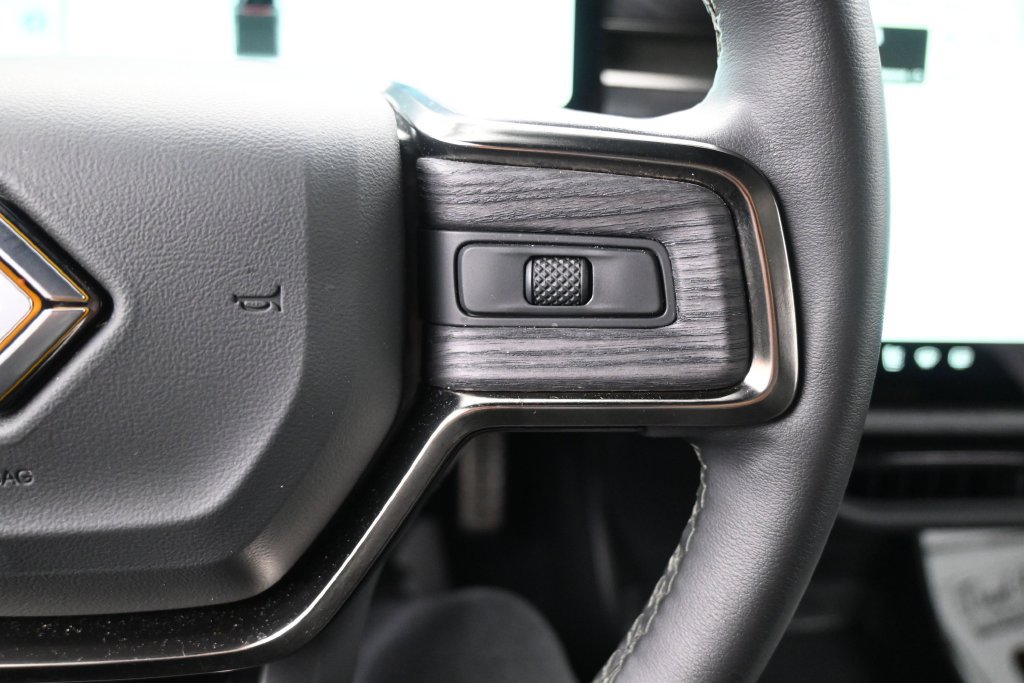 Used 2022 Rivian R1T Adventure AWD/4WD image 16