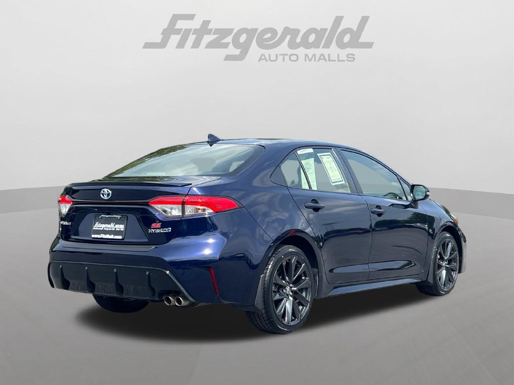 Used 2023 Toyota Corolla SE w/ SE Package FWD image 8