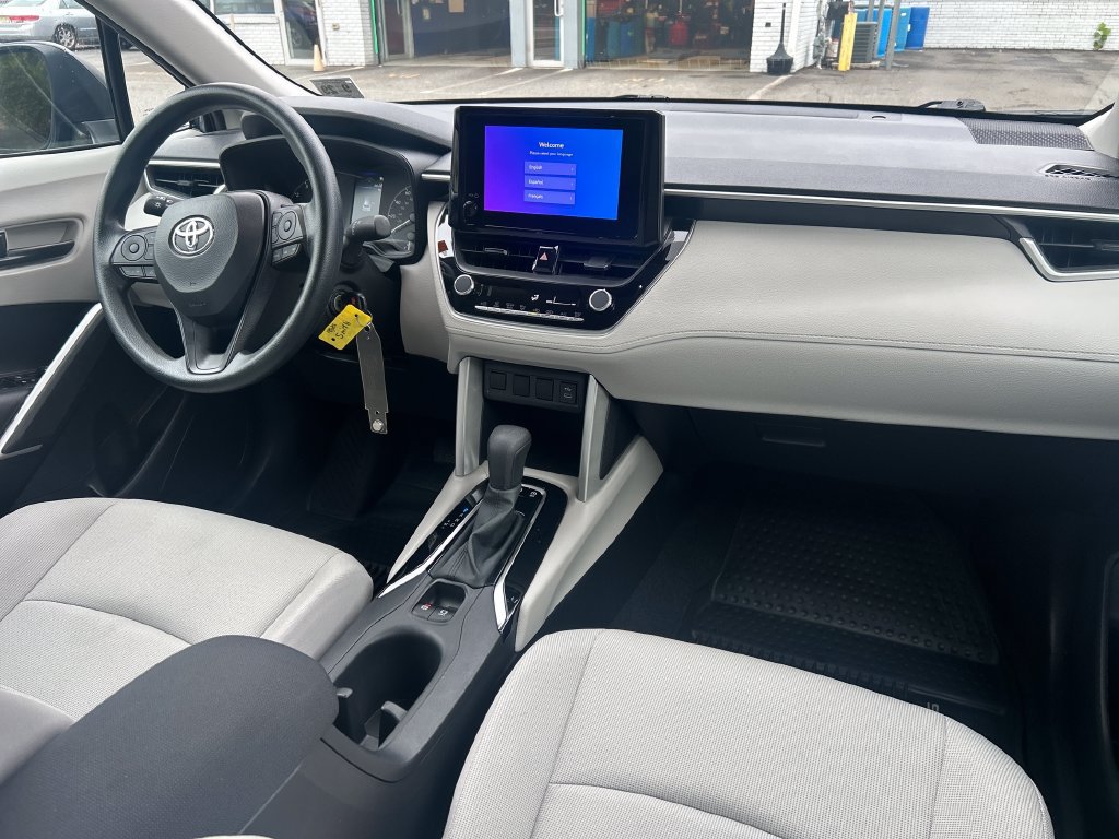 Used 2024 Toyota Corolla Cross L AWD/4WD image 29