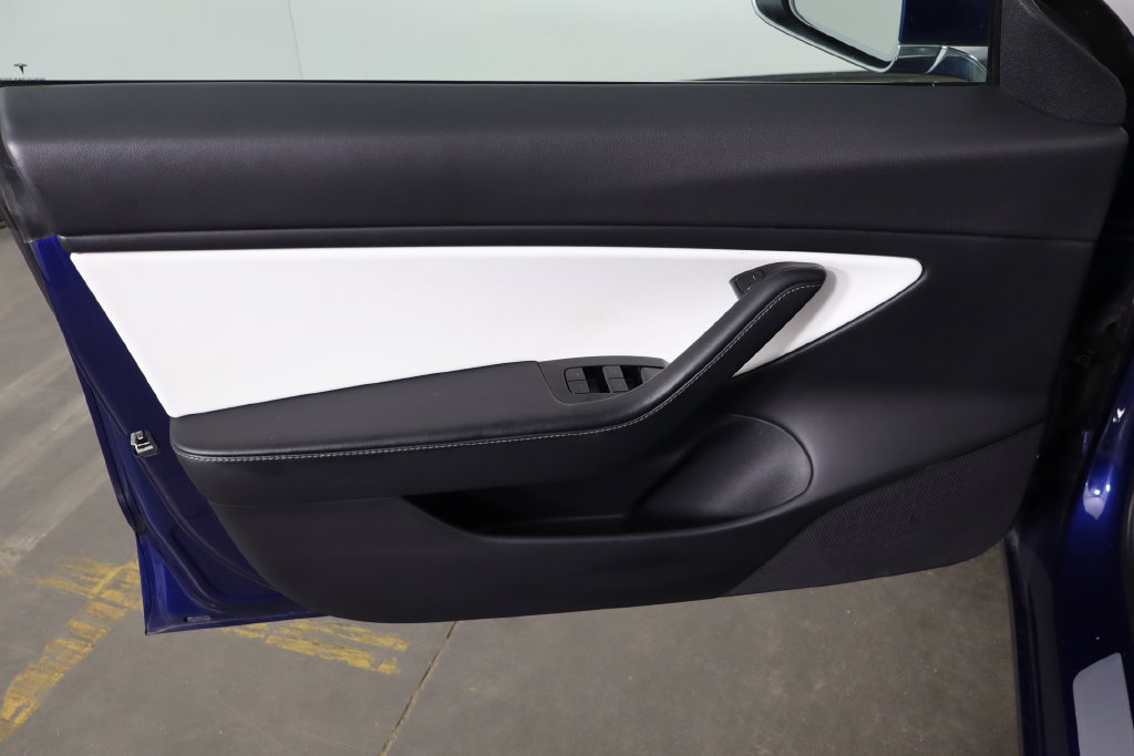 Used 2019 Tesla Model 3 Standard Range Plus RWD image 16