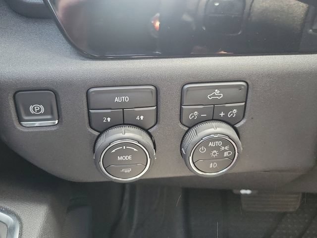 Used 2026 Chevrolet Silverado 1500 RST w/ RST Select Package AWD/4WD image 21