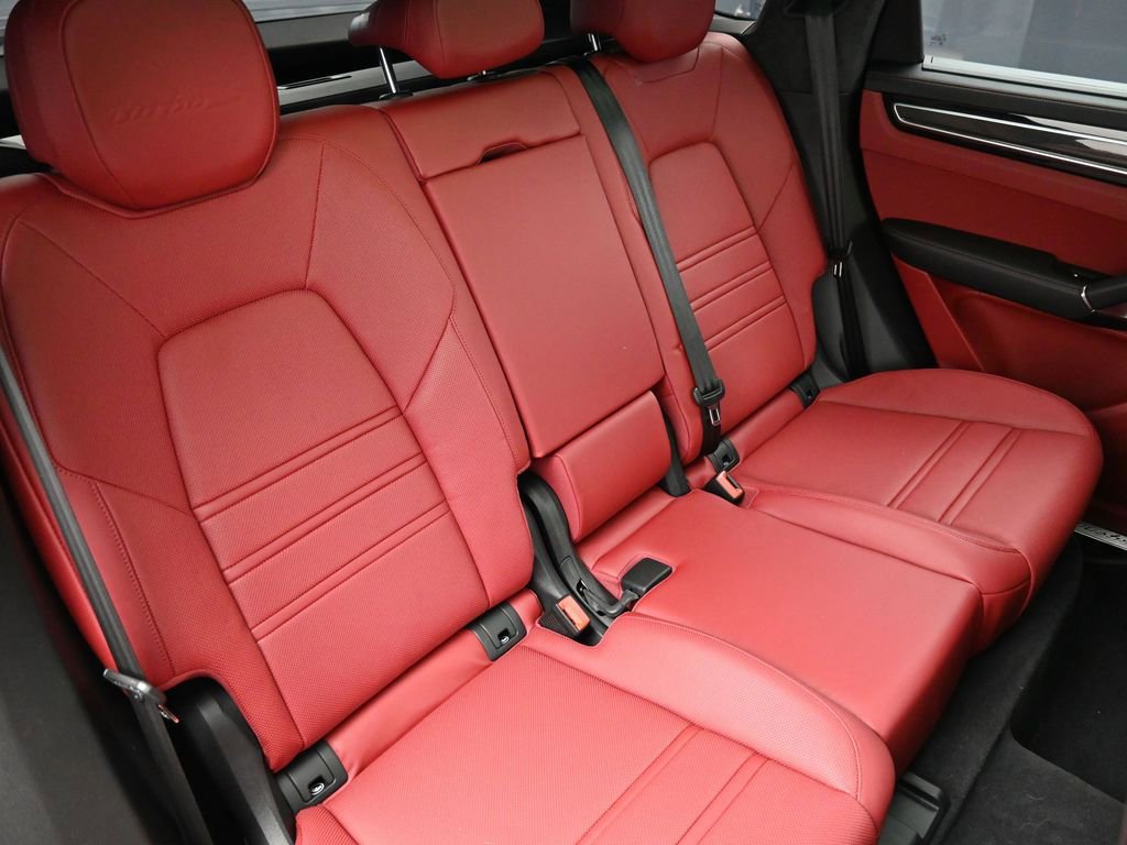 Certified 2022 Porsche Cayenne Turbo S image 31