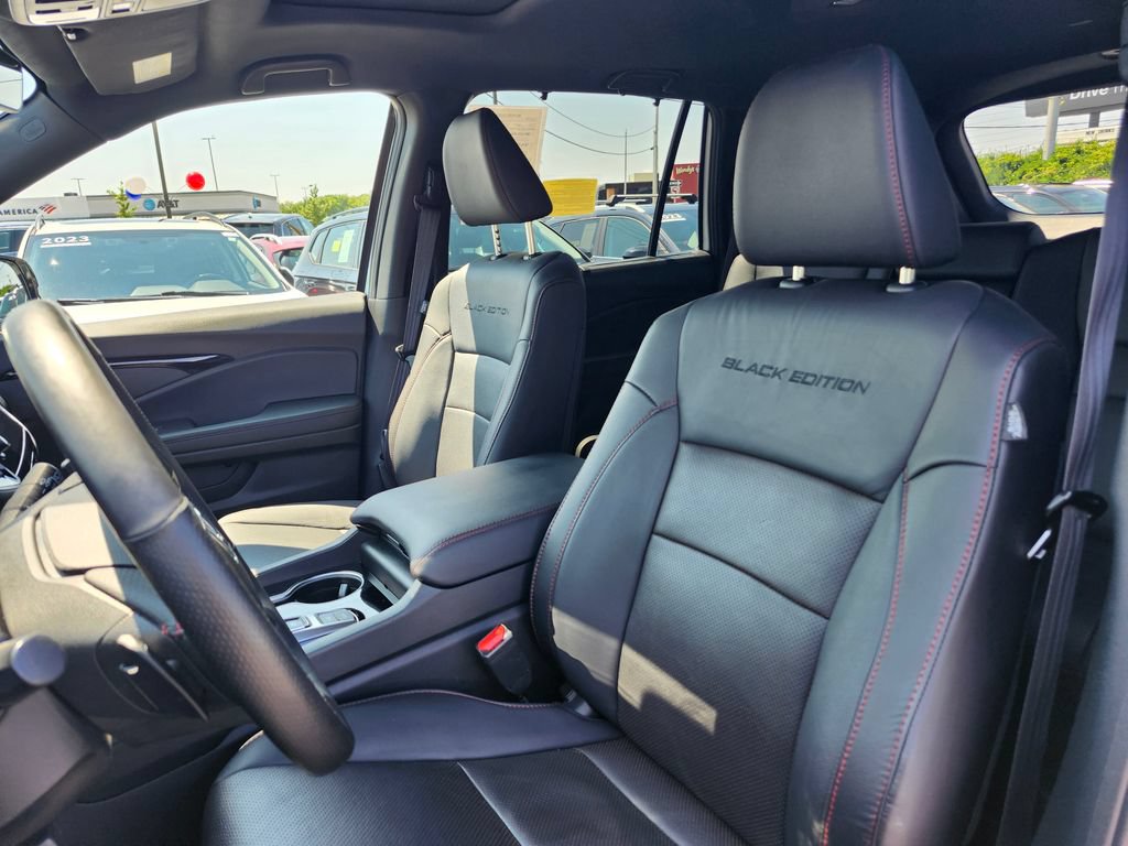 Used 2024 Honda Passport Black Edition image 8