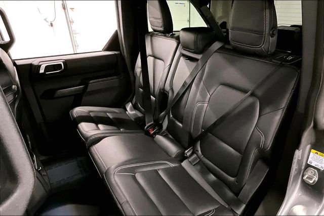 Used 2025 Ford Bronco Badlands AWD/4WD image 23