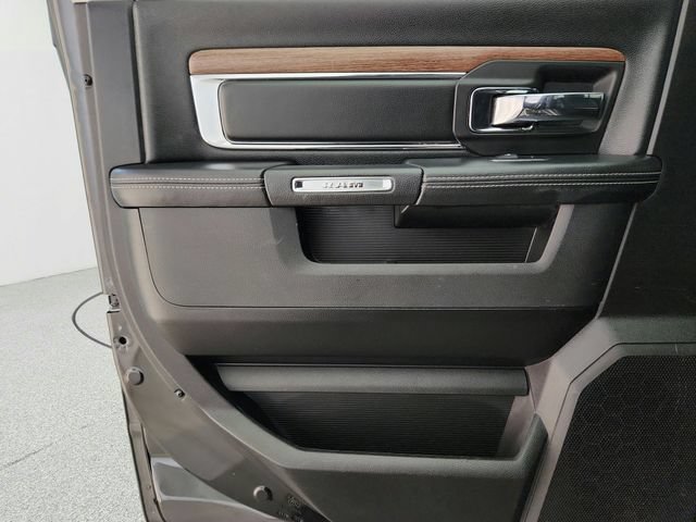 Used 2016 RAM 1500 Laramie w/ Convenience Group AWD/4WD image 30