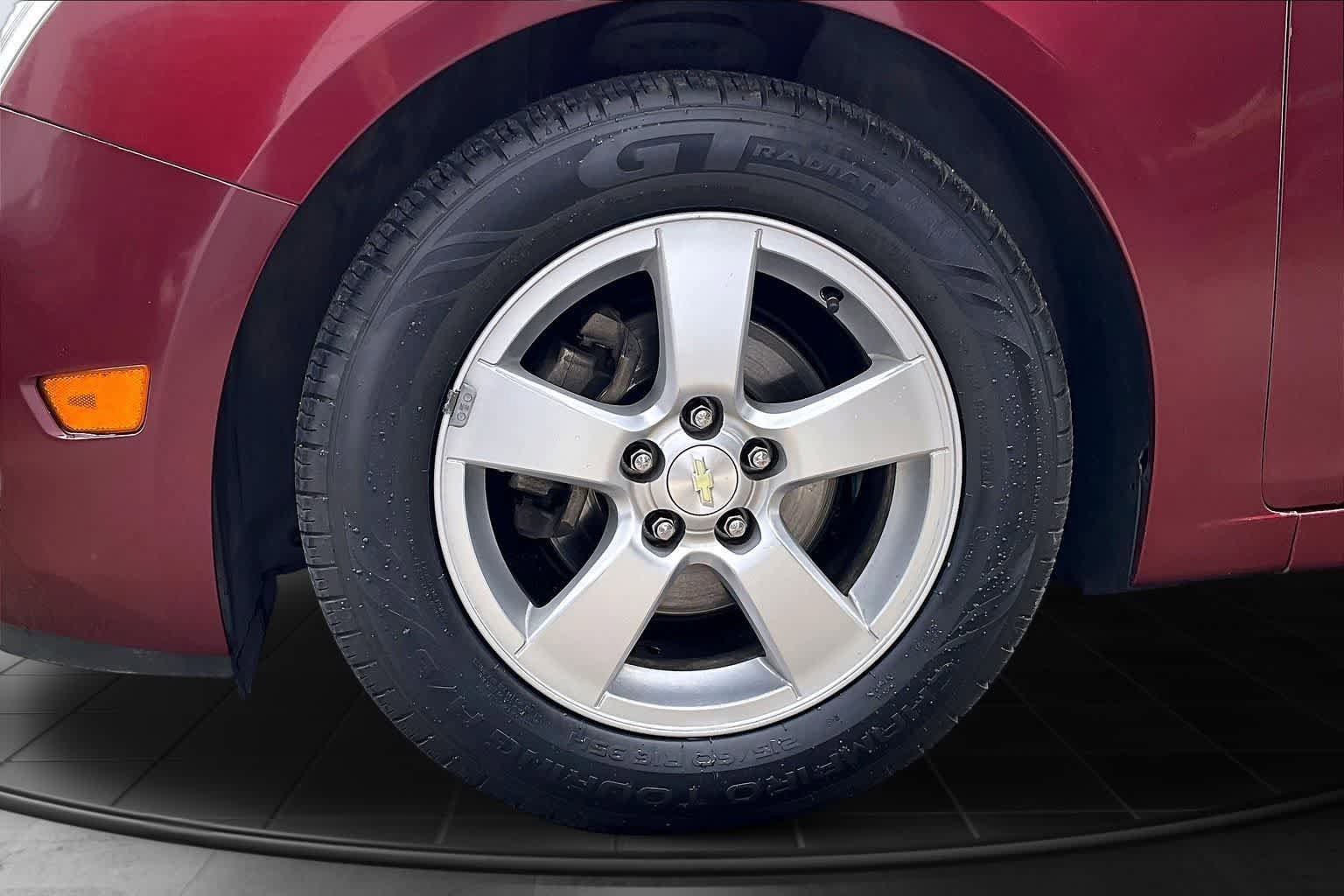 Used 2016 Chevrolet Cruze LT w/ Enhanced Safety Package FWD image 8