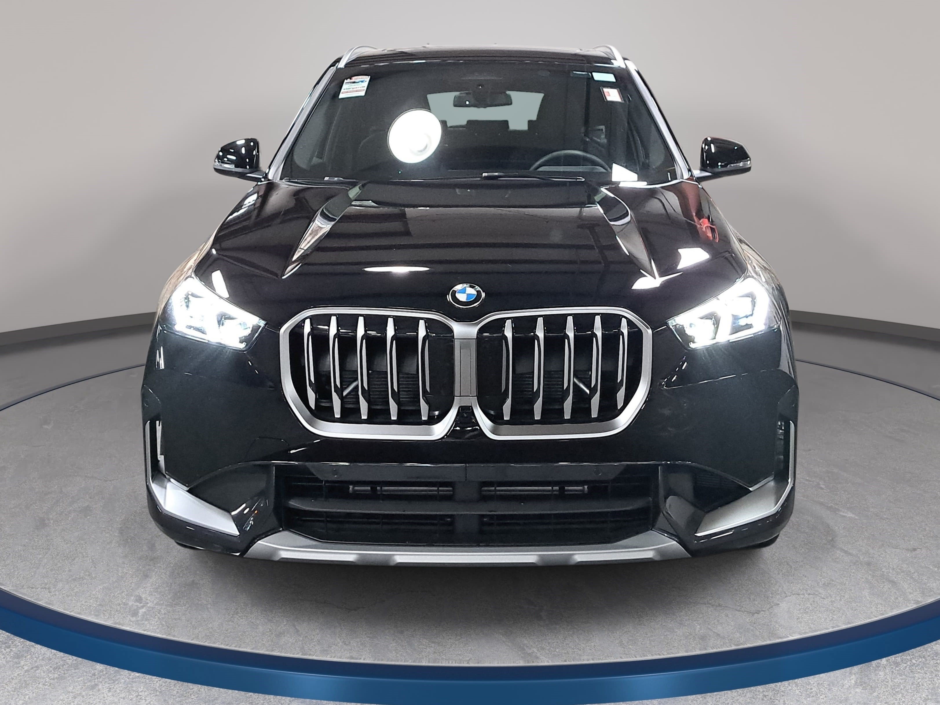New 2026 BMW X1 xDrive28i w/ Technology Package AWD/4WD image 2
