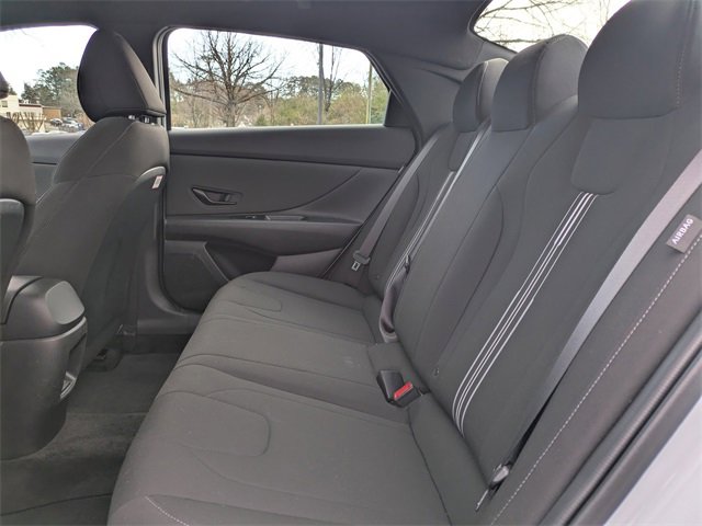 Certified 2025 Hyundai Elantra Sport image 13