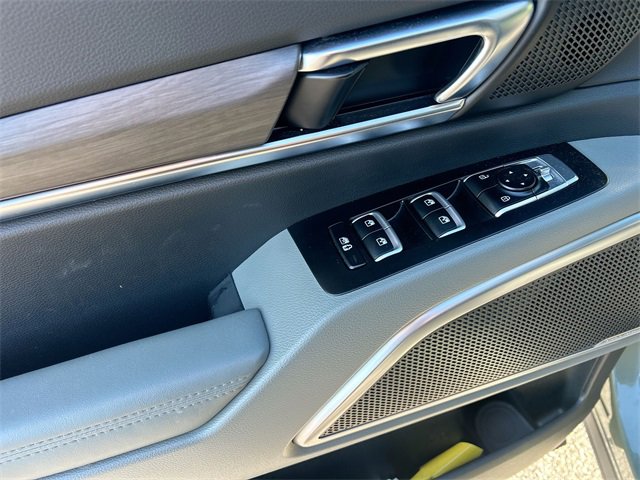 Used 2024 Kia Telluride EX X-Line image 17