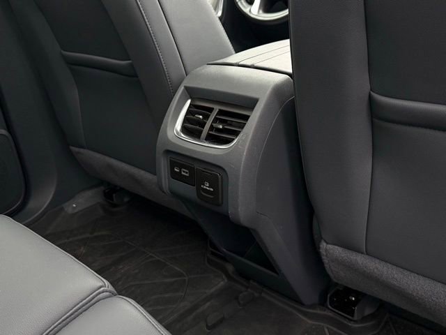 Used 2020 Chevrolet Blazer LT w/ Sound & Technology Package FWD image 23